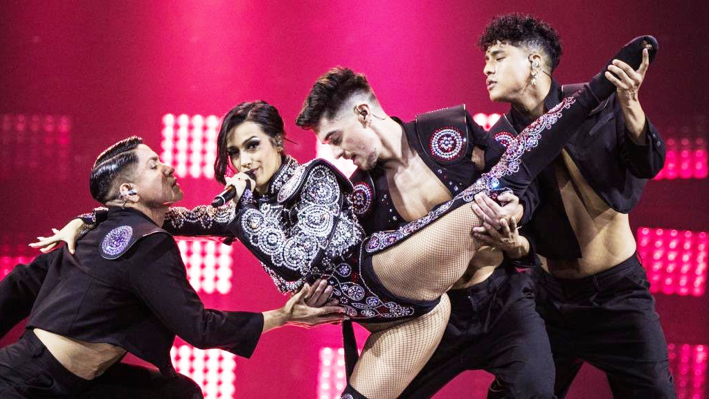 Bailarín de Chanel regresa a Eurovisión con Reino Unido